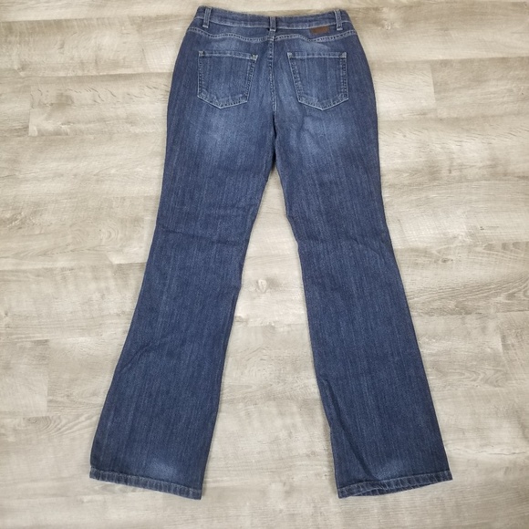 Boden bootcut Jean's. Size 8 regular. - Picture 5 of 6